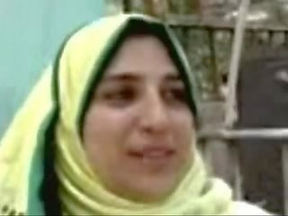 Egyptiska hijab sharmota sugande en phallus - live.arabsonweb.com