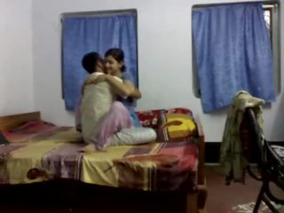 Bengali stupendous paar ise filmitud seks film skandaal edasi magamistuba - wowmoyback